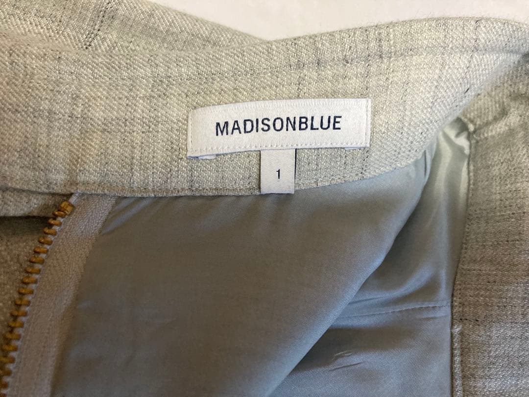 MADISONBLUE / ウールリネンタックサーキュラースカート