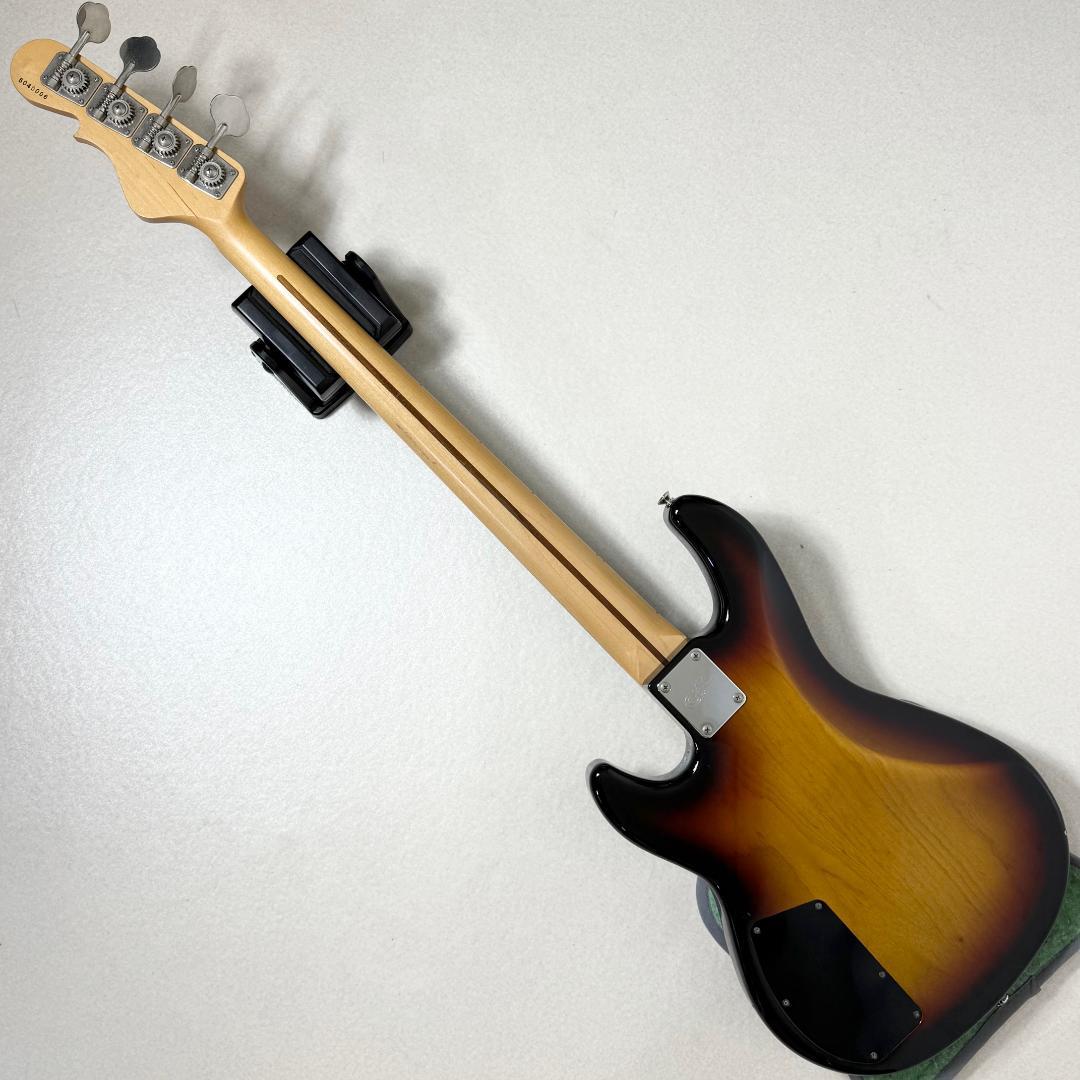 日本製 G&L L-2000 TRIBUTE Slim Neck Type
