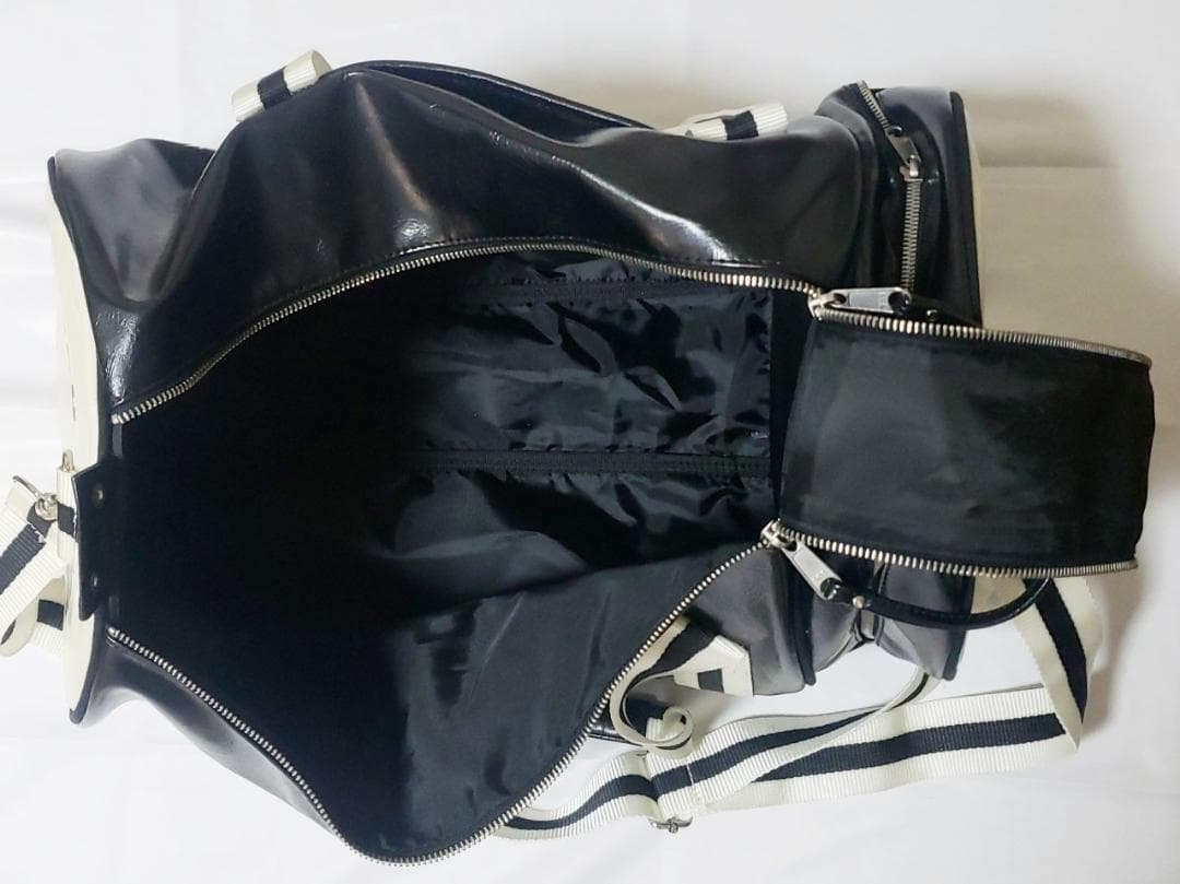 フレッドペリー　激レア　黒 ドラム型 ボストンバッグ