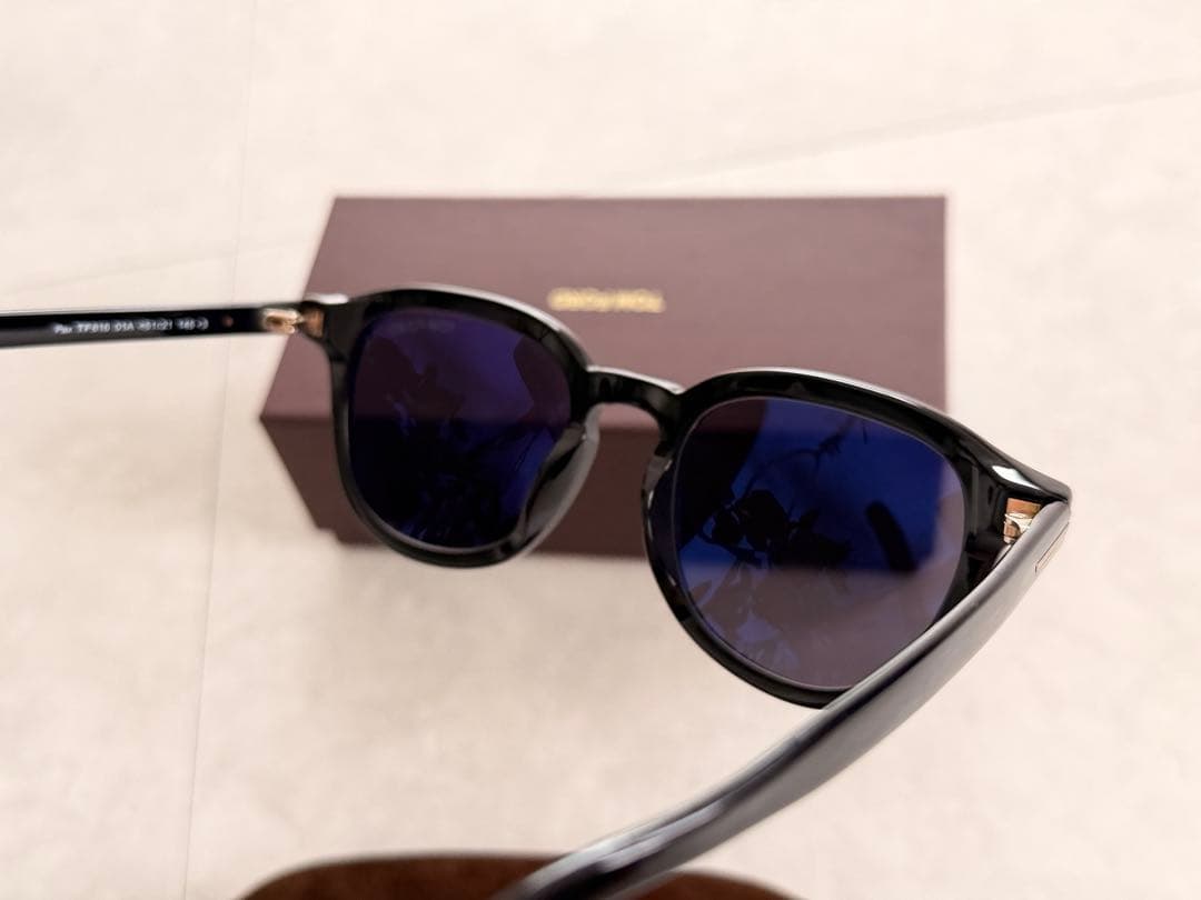 TOM FORD ブラック サングラス TF816 ロンハーマン購入