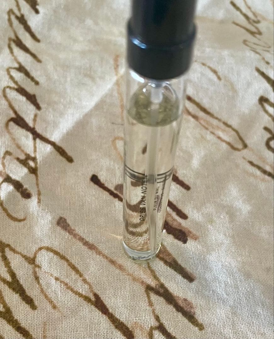 香水(ユニセックス) DRIES VAN NOTEN FLEUR DU MAL 10ml