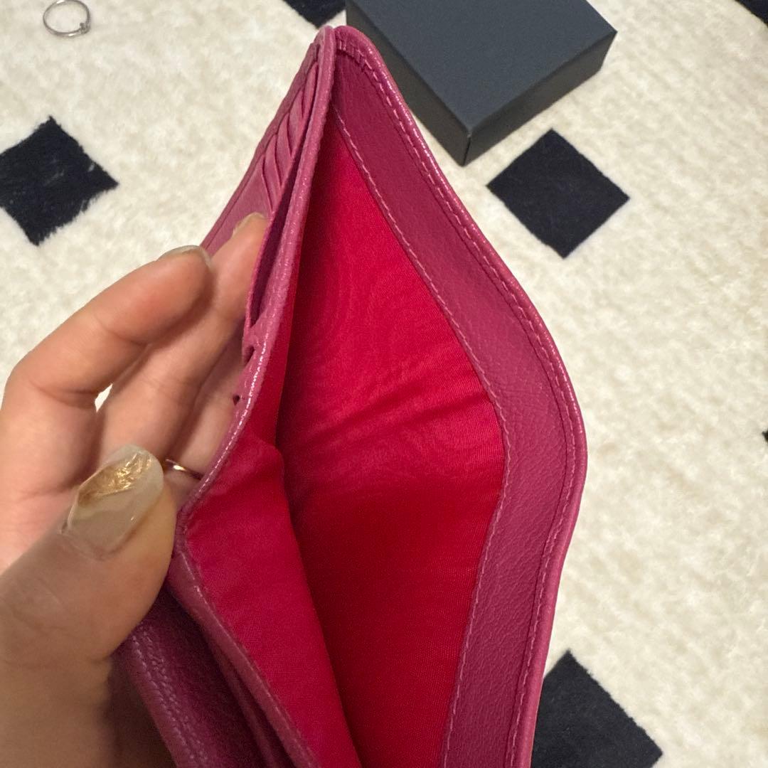 miu miu 二つ折り財布 ピンク