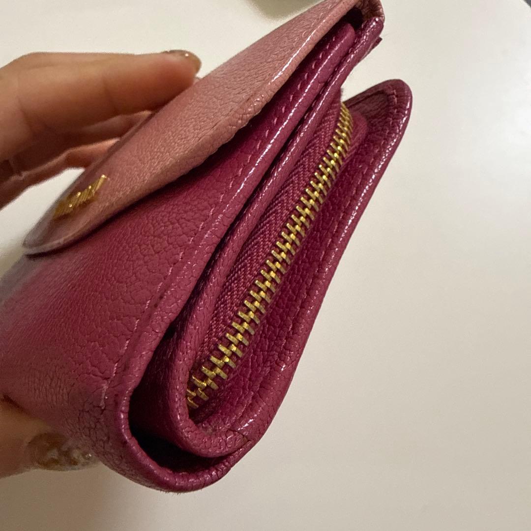 miu miu 二つ折り財布 ピンク