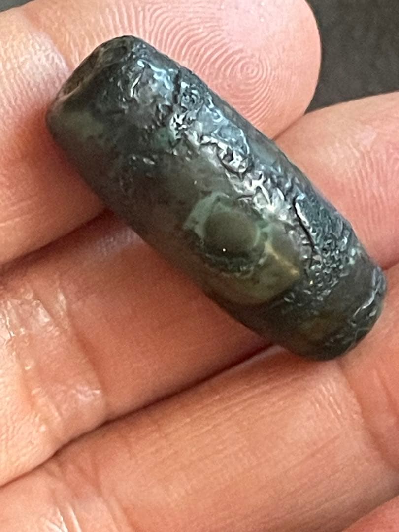 チベット虎牙3眼天珠　エッチド技法染　出土系
