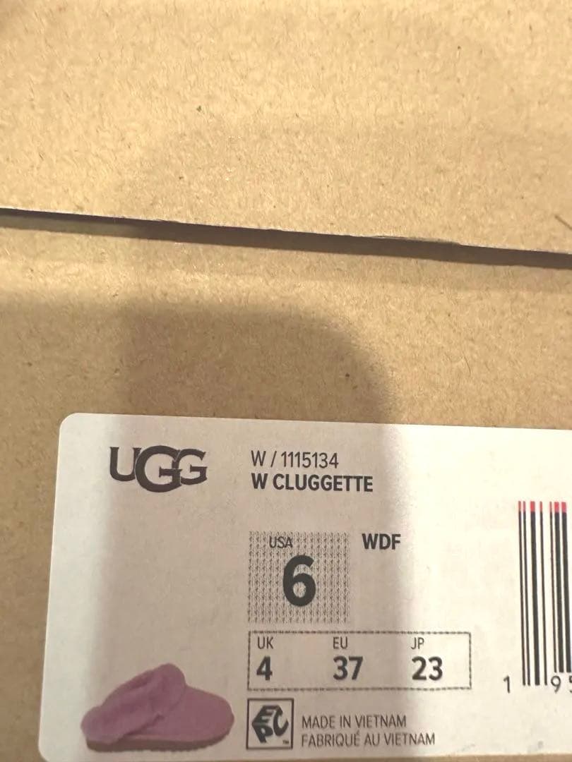 UGG★新品未使用スリッポン！！