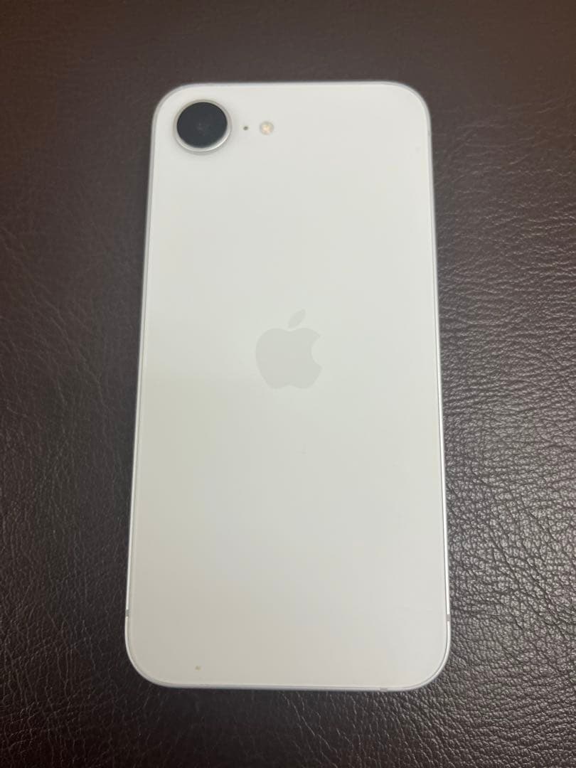 【美品】iPhone16e 128GB バッテリー100% 海外版