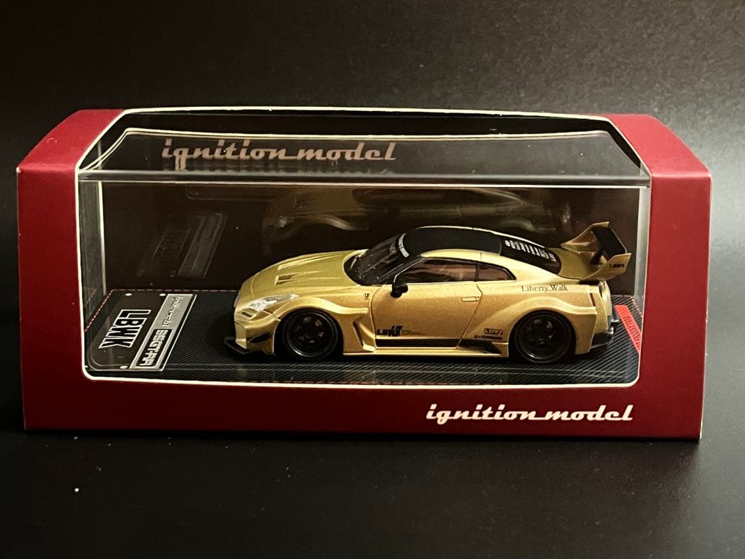 イグニッションモデル1/64 LBWK GT-R R35