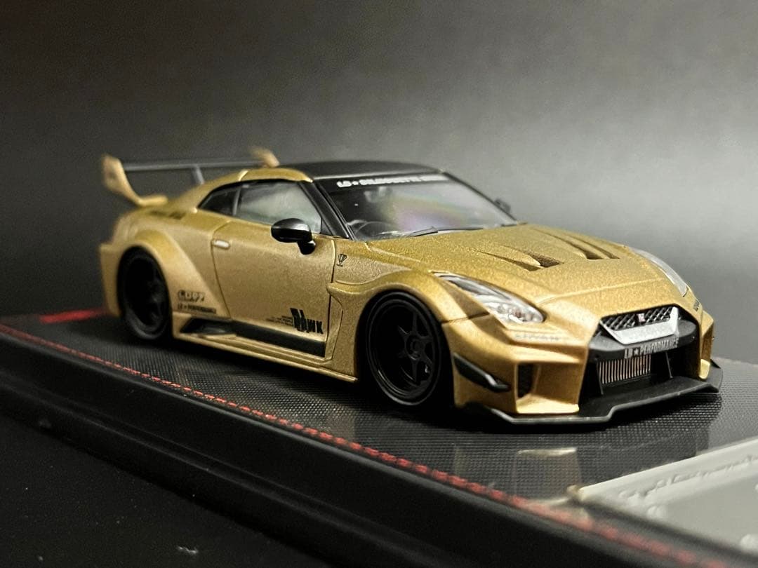 イグニッションモデル1/64 LBWK GT-R R35