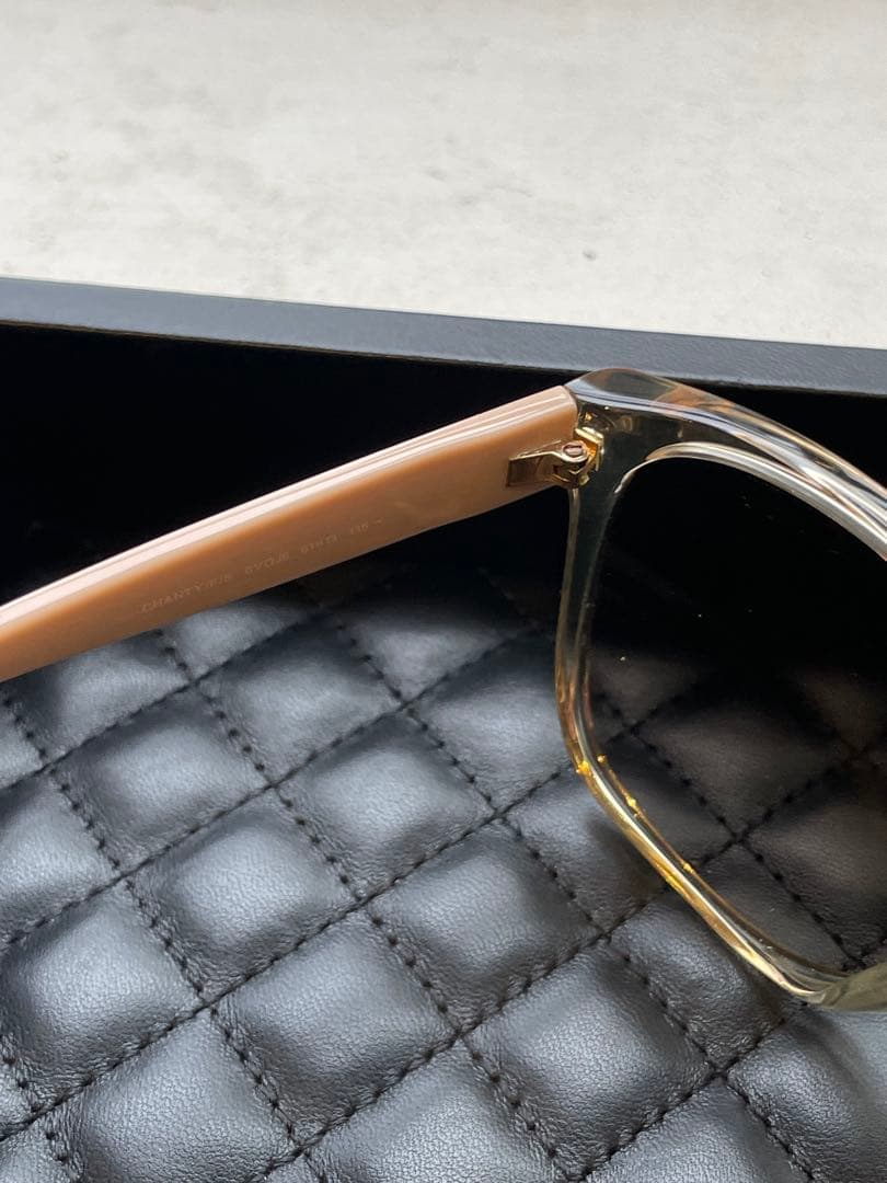 【新品未使用】JIMMY CHOO ジミーチュウ　　ピンクベージュ　サングラス