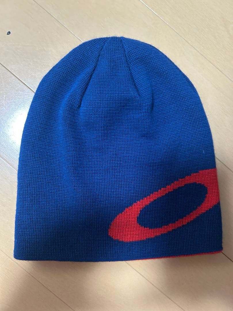 希少カラー Oakley ビーニー
