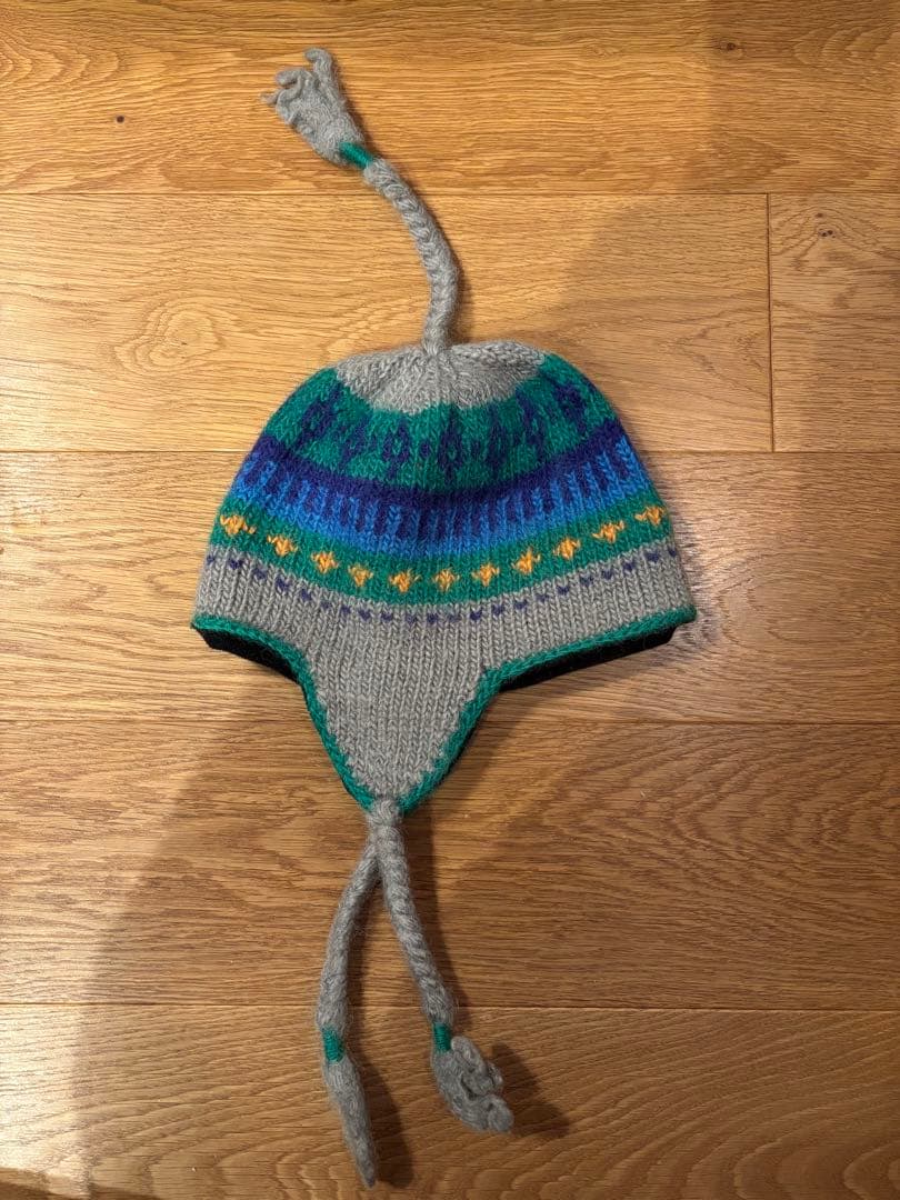 極希少　ARC’TERYX　耳当て付ニット帽　ロゴ刺繍