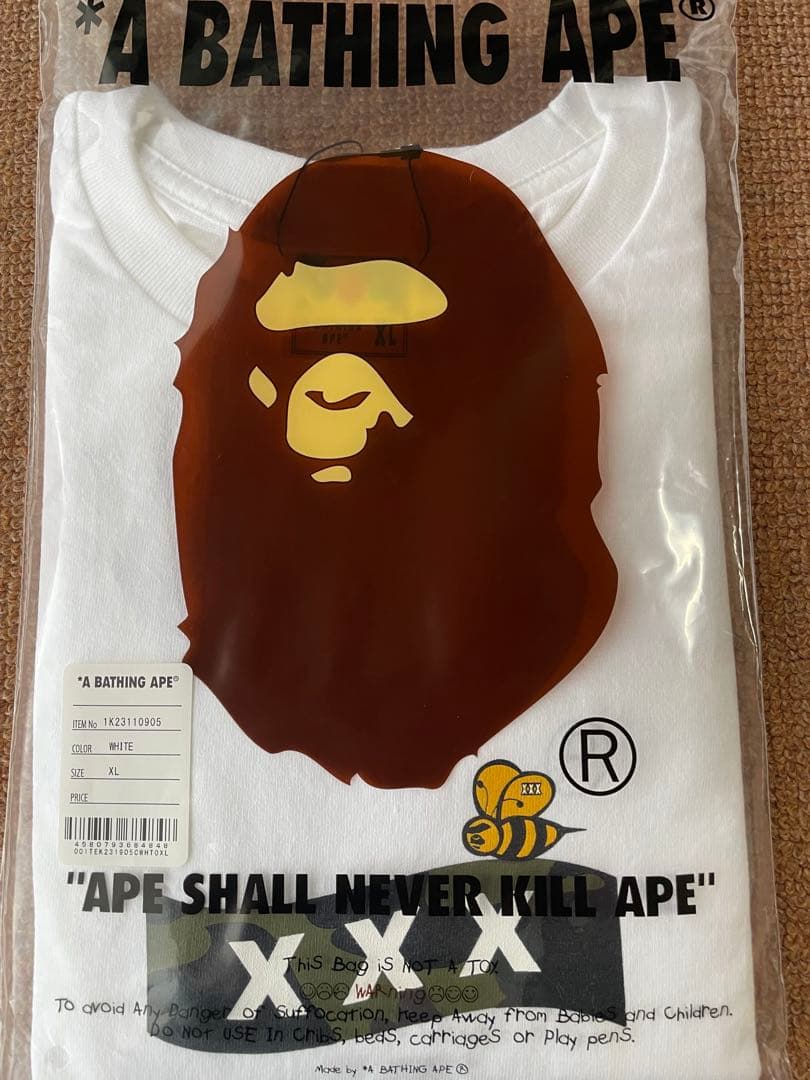 BAPE X GOD SELECTION XXX TEE ホワイト