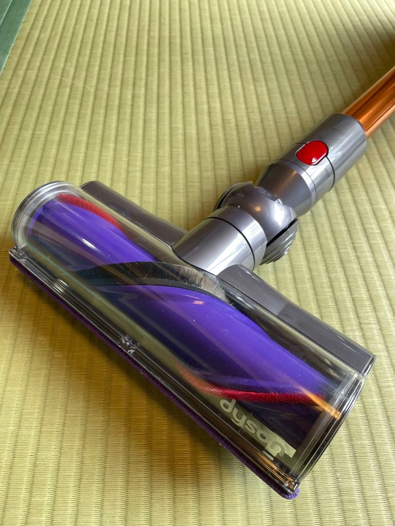 土々呂 　Dyson コードレスクリーナー　ダイソン　sv12 v10