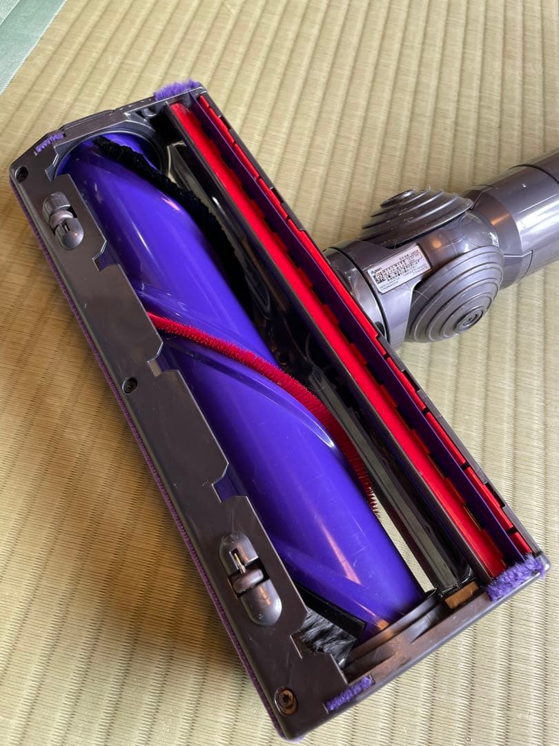 土々呂 　Dyson コードレスクリーナー　ダイソン　sv12 v10