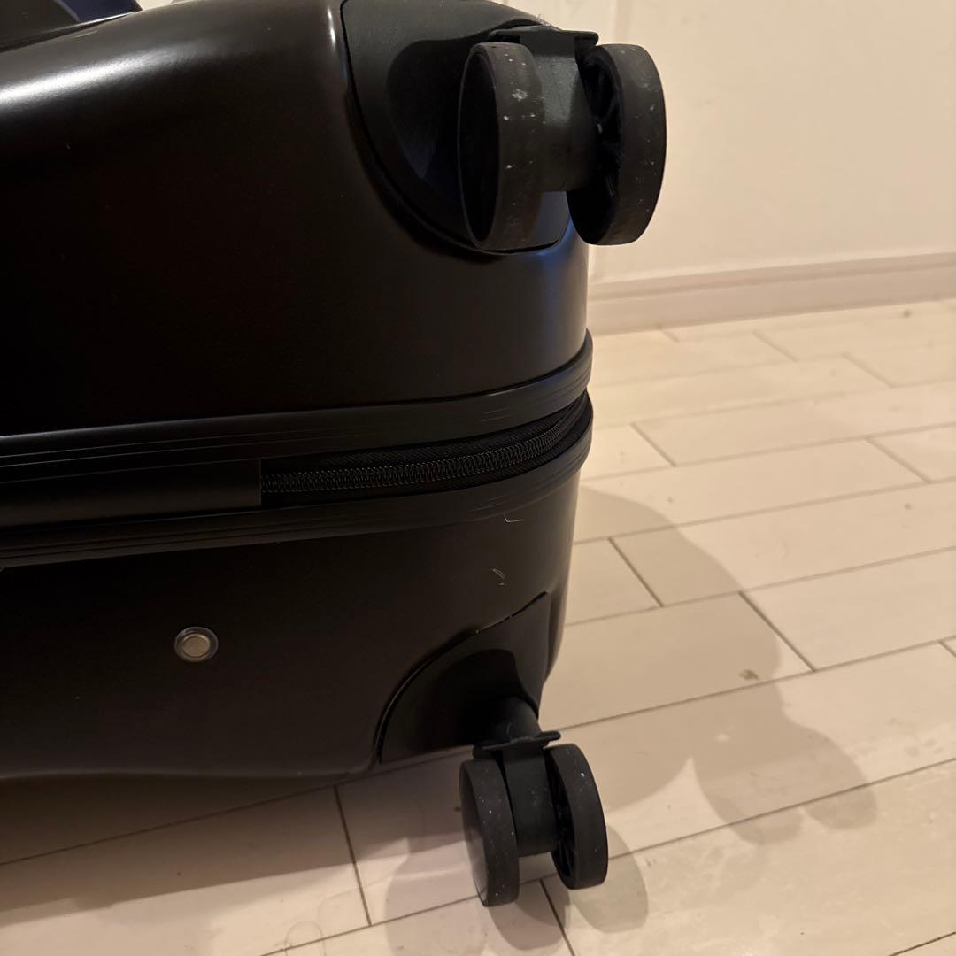 ノリッコ　キャリーケース　旅行　乗れる　パトカー