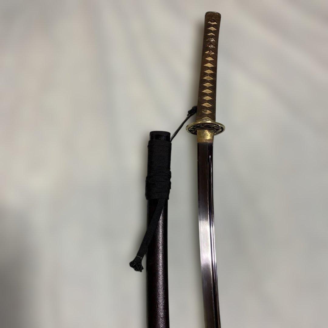 長めの居合刀 灰茶柄 龍彫金縁丸鍔 焦茶梨地鞘