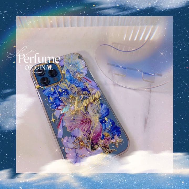 金魚✨名入れ♡キラキラゴージャス✨✨イニシャル オリジナル iPhoneカバー