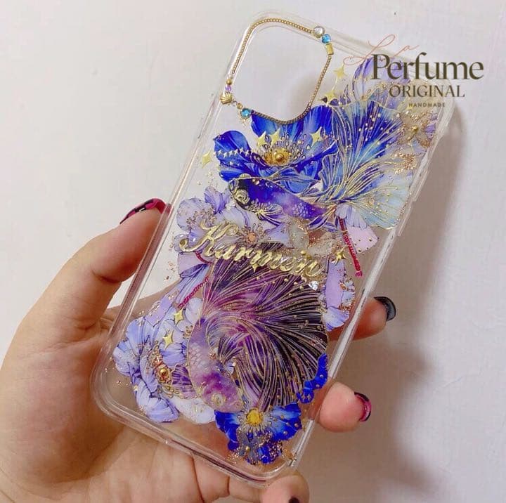 金魚✨名入れ♡キラキラゴージャス✨✨イニシャル オリジナル iPhoneカバー