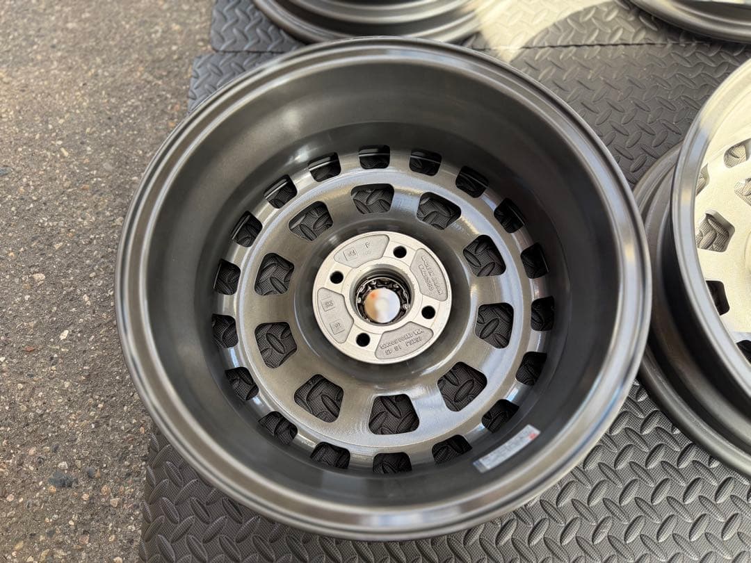 WORK CRAG T-GRABIC 4本15×5J+45 PCD100 4穴