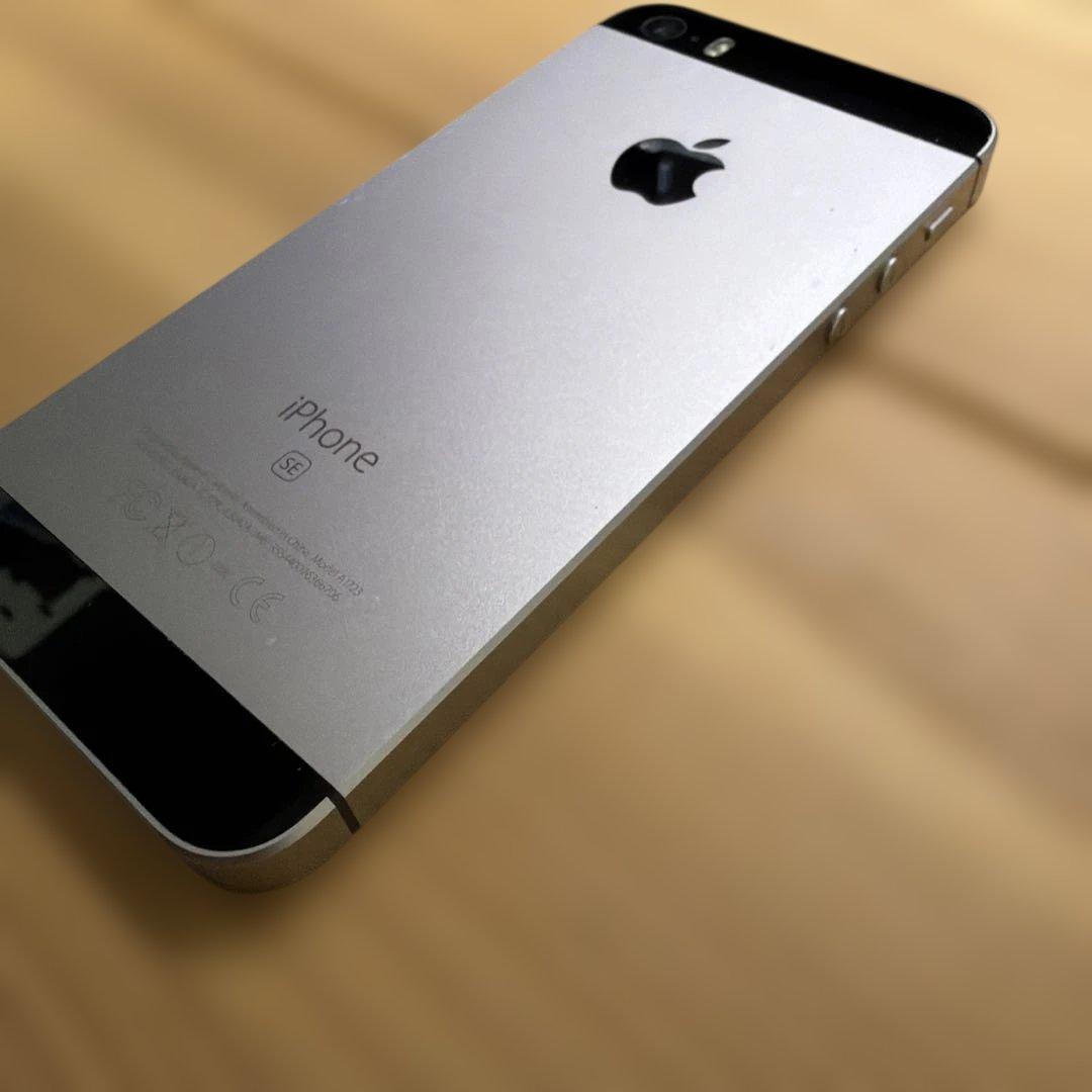 iPhone SE （第1世代） 64GB スペースグレイ　バッテリー89%