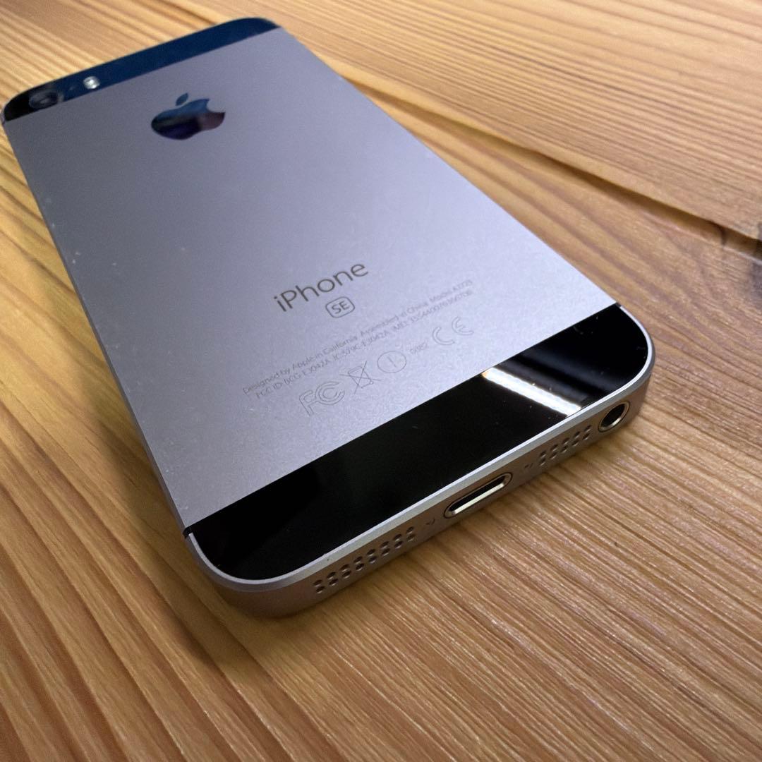 iPhone SE （第1世代） 64GB スペースグレイ　バッテリー89%