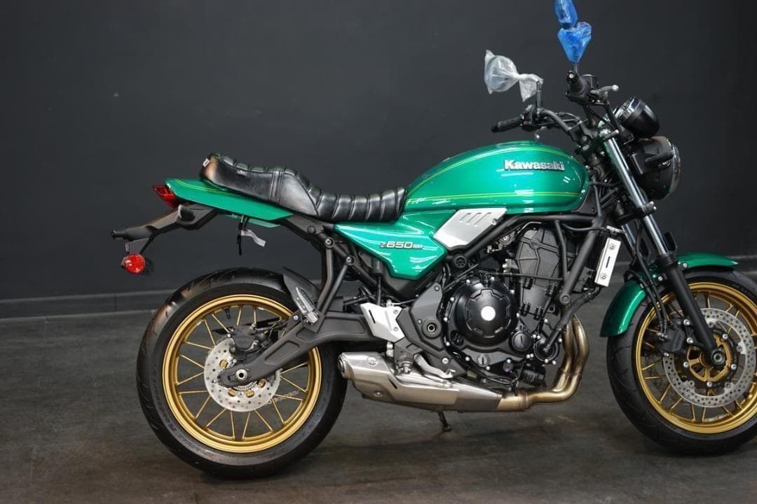 z650rs　シート　Javimotor　　TYPE　1