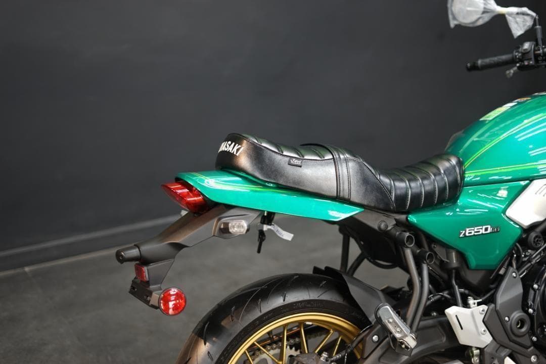 z650rs　シート　Javimotor　　TYPE　1