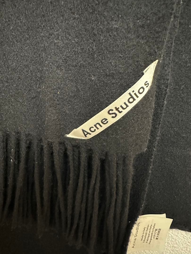 Acne studios ストール　ブラック