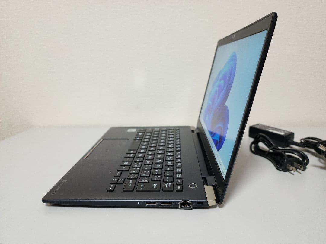軽量 Dynabook GZ83上位ノートPC i7/16GB/SSD 1TB