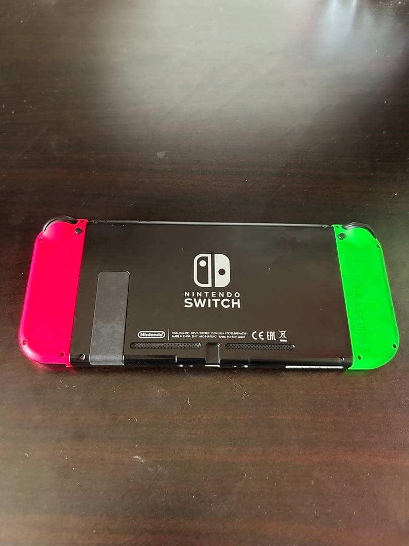Nintendo Switch 本体 グリーン・ピンクジョイコン