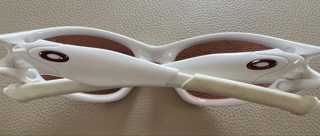 S*n様 OAKLEYオークリーサングラス軽量ゴルフジョギング中古レディースホワ