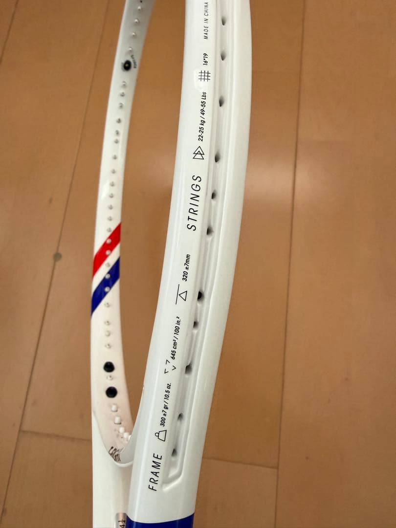 2025年モデル テクニファイバー T-FIGHT 300 グリップ2 美品