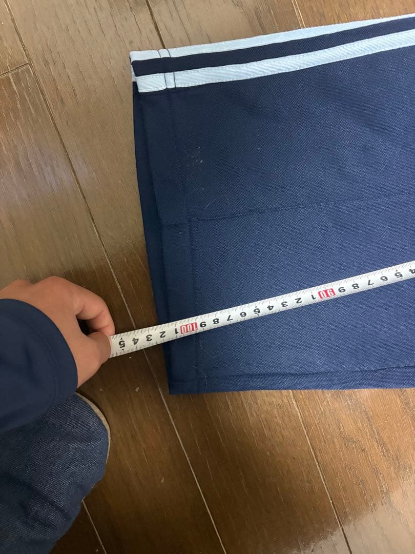 adidas ネイビー トラックパンツ