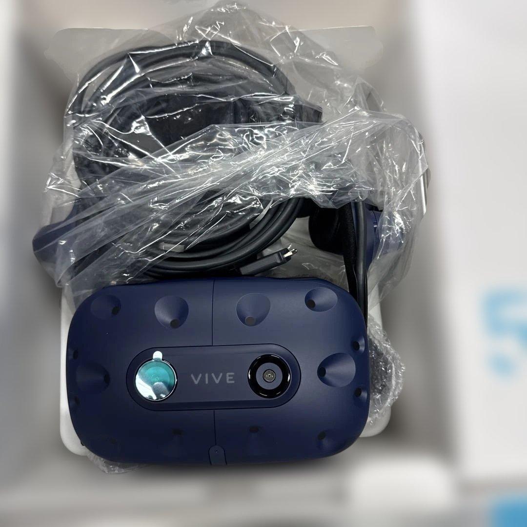 ク*読様 HTC VIVE PRO 未開封トラッカー2個付き