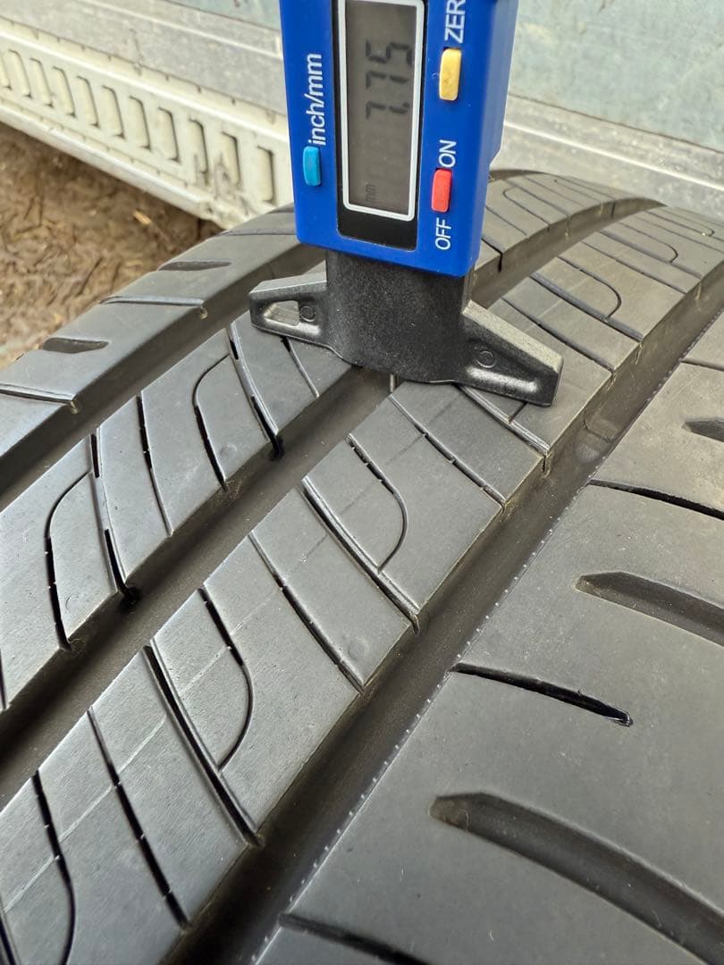 うまおダンロップサマータイヤ215／60R16 95H超深溝