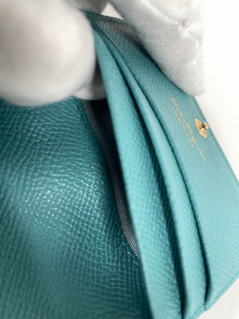 美品 FERRAGAMO フェラガモ 二つ折り財布 ヴァラリボン レザー
