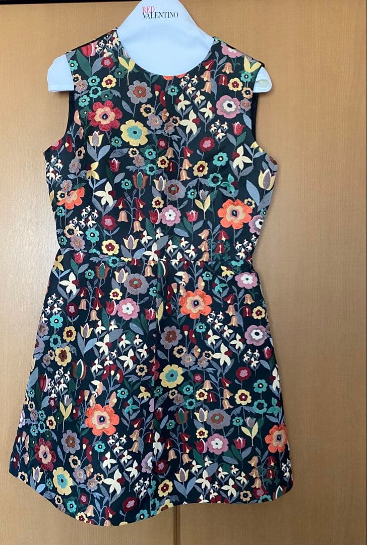 red valentino 花柄　ワンピース　ドレス