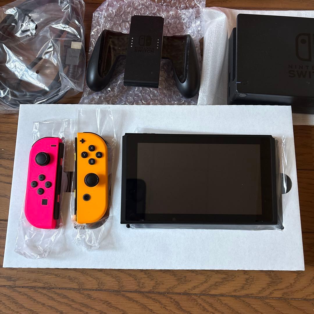 Nintendo Switch 本体 ピンク・オレンジ Joy-Con