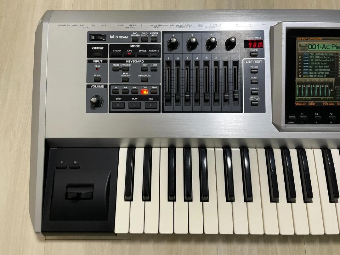 Roland Fantom G6 シンセサイザー