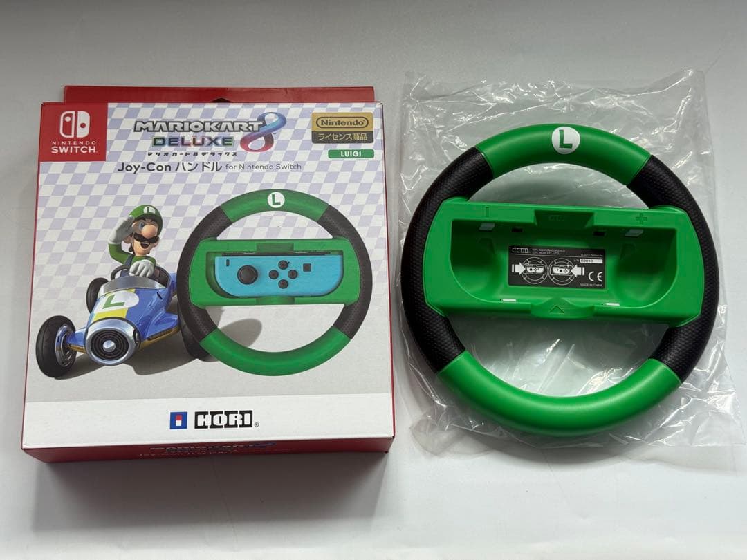 美品 Joy-Conハンドル2個 マリオカート8デラックス Switch ソフト