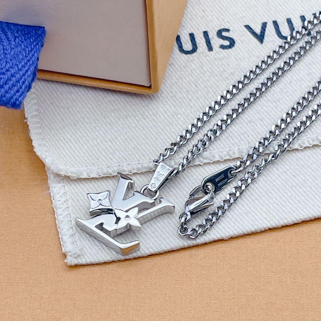 LOUIS VUITTON ネックレス　ロウ　シルバー　LV　トップ　モノグラム