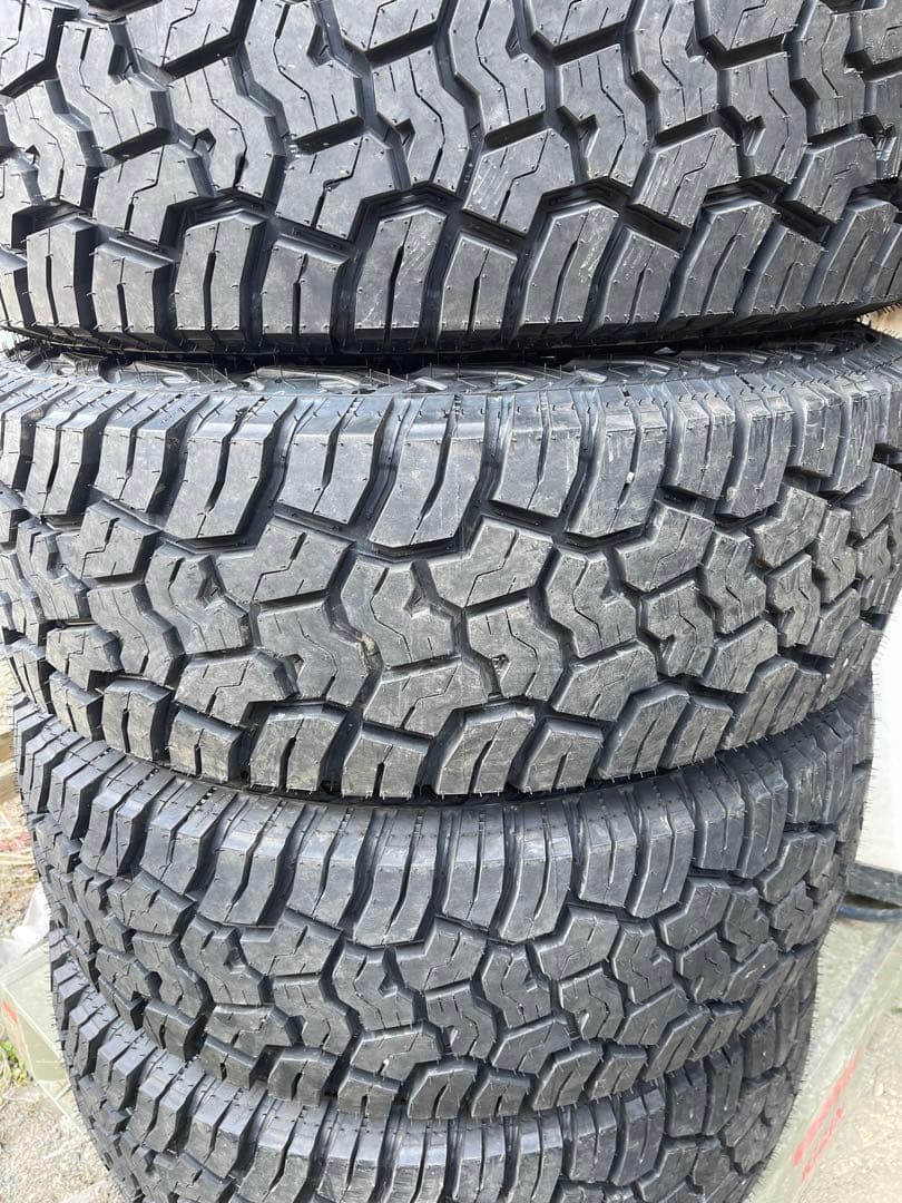 ヨコハマ GEOLANDAR X-AT G016 275/70R18引取り限定