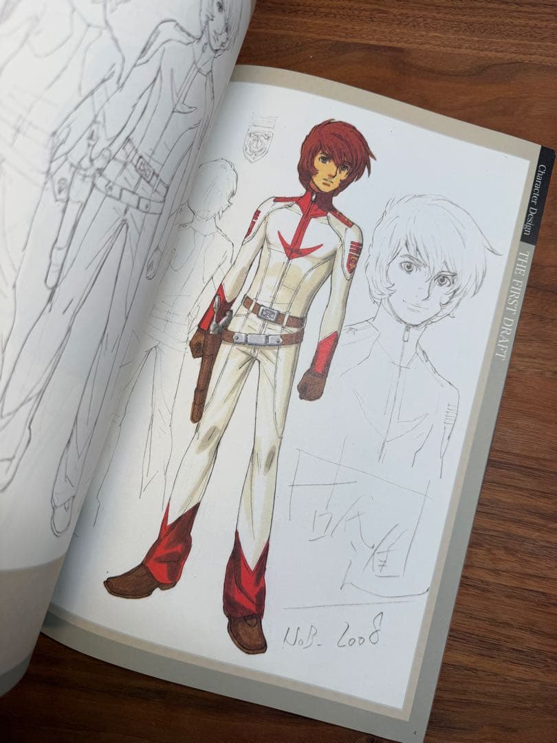 結城信輝　宇宙戦艦ヤマト2199初期キャラクターデザイン&イラストラフ集