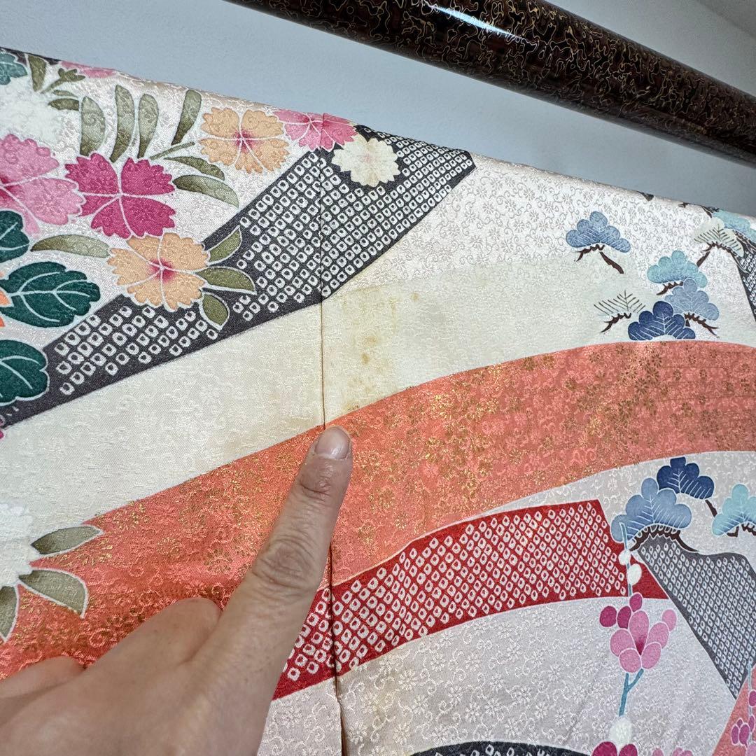 美品　振袖　現代　振袖　成人式　着物　166裄65 赤　オレンジ　絞り柄　花牛車