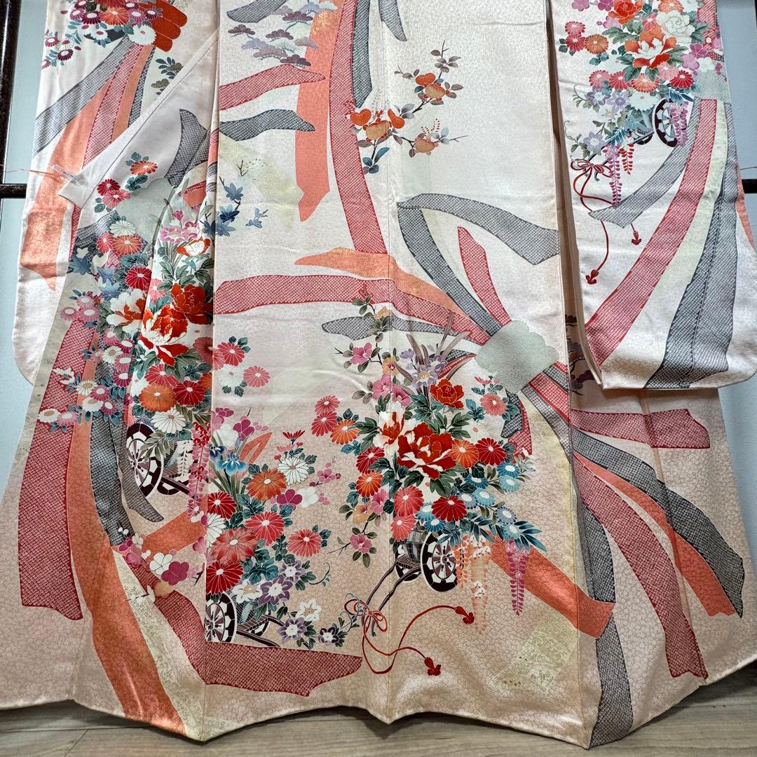 美品　振袖　現代　振袖　成人式　着物　166裄65 赤　オレンジ　絞り柄　花牛車