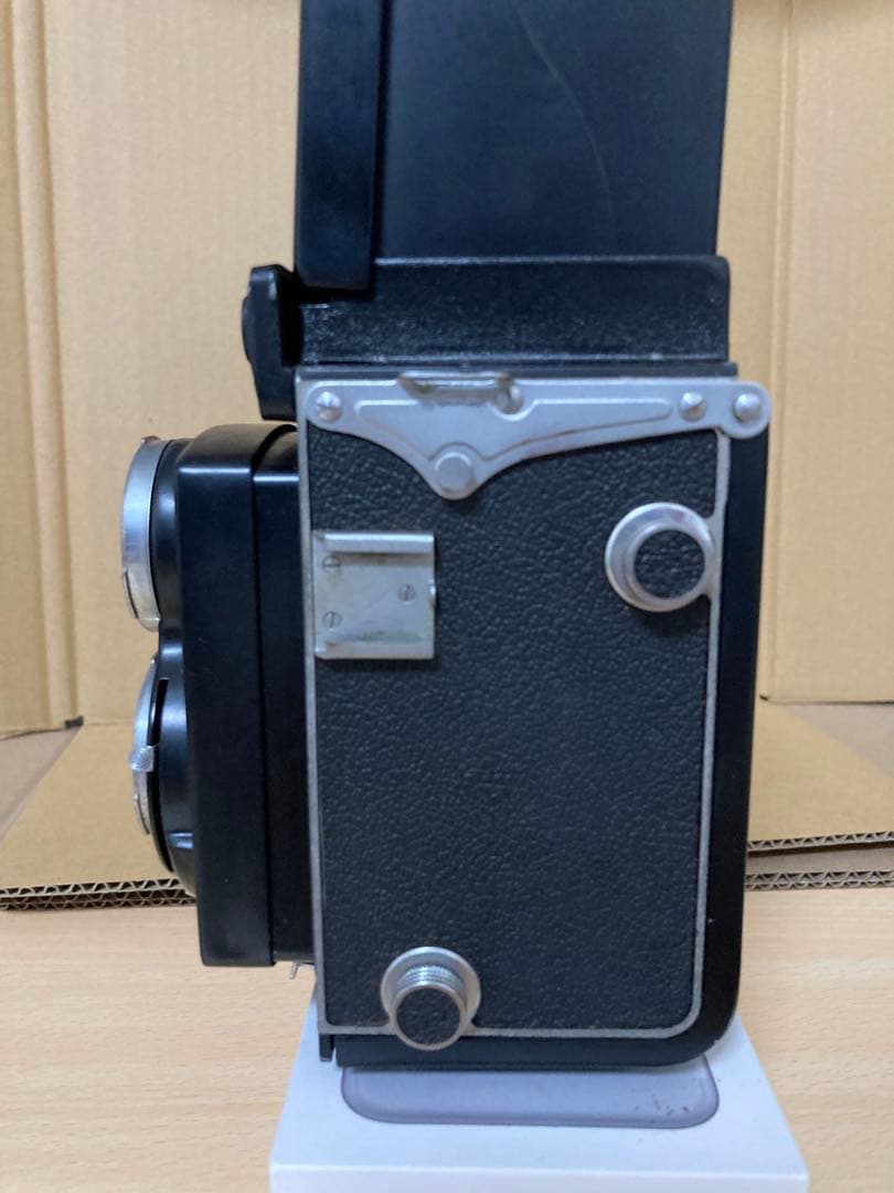 ジャンク品　カメラ3台と三脚(MINOLTAとYASHICAFLEXと？)