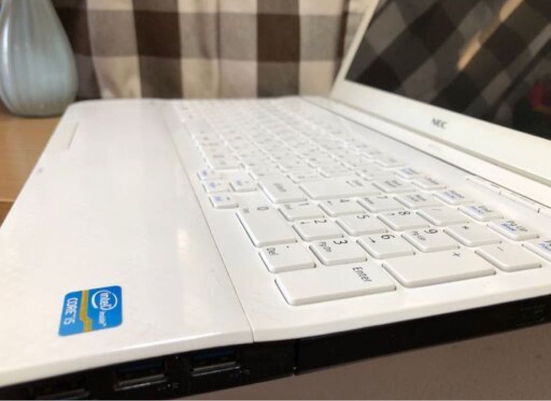 NEC LaVie ホワイト ノートPC