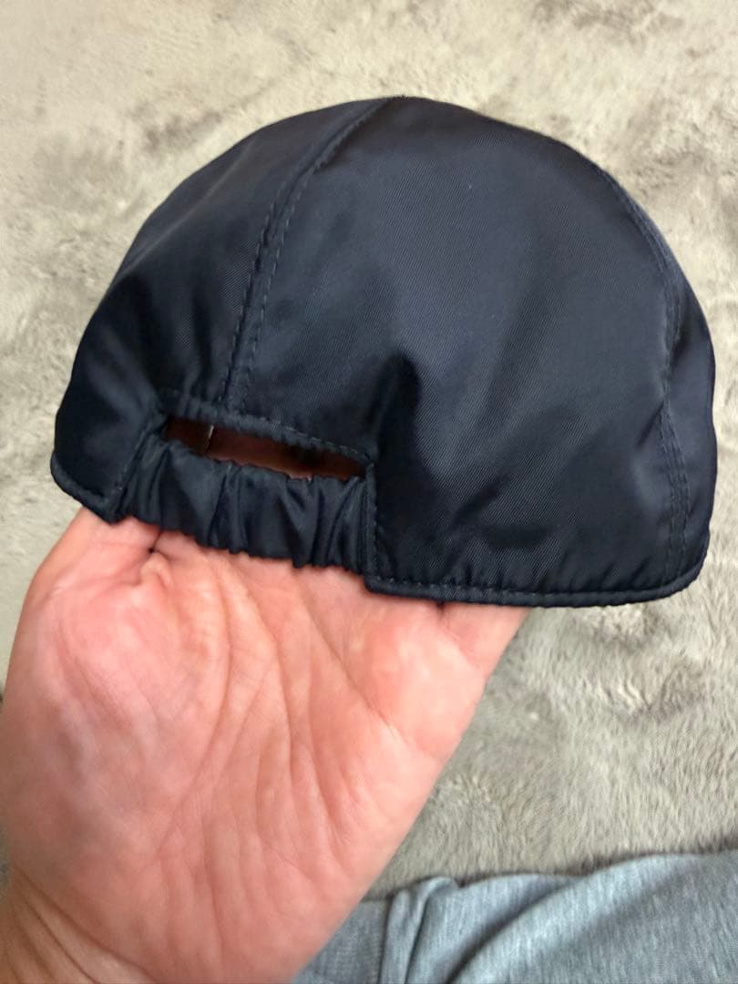 Moncler 黒 ベースボールキャップ