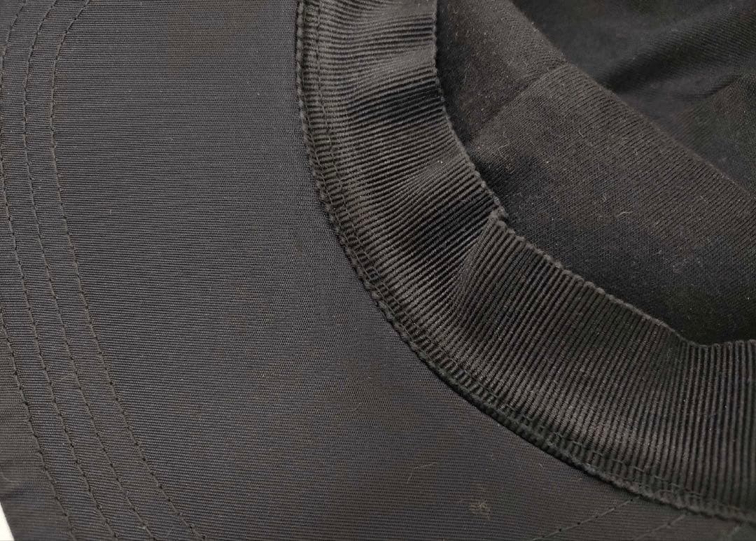 Moncler 黒 ベースボールキャップ
