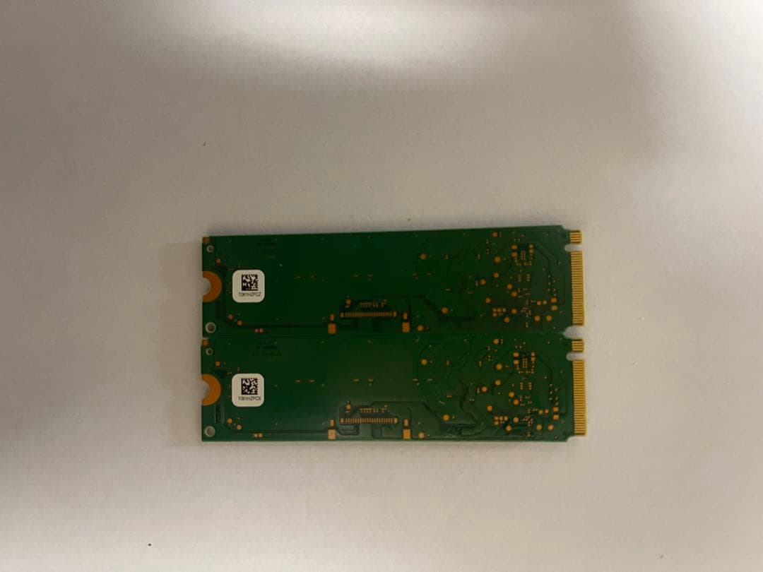 Micron 2200S NVMe 1024GB SSD 2枚